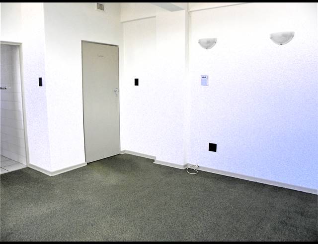 2 BEDROOM APARTMENT FOR SALE IN MARGATE BEACH